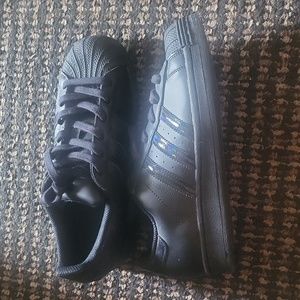 Black Adidas size 6